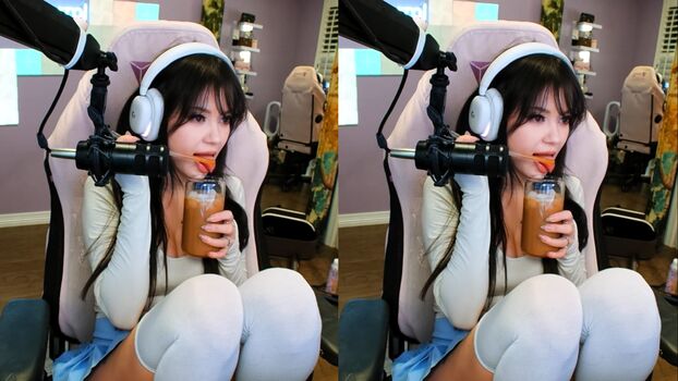 Full leaked Lilchiipmunk page private onlyfans photo