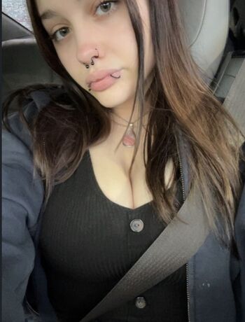 Full leaked Lilgothbarbie private onlyfans photo