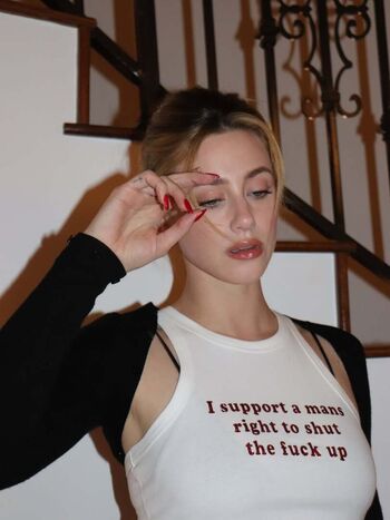 Lili Reinhart