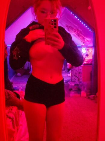 Full leaked Lilith your dream girl private onlyfans photo