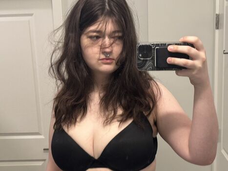 Full leaked Lilith private onlyfans photo