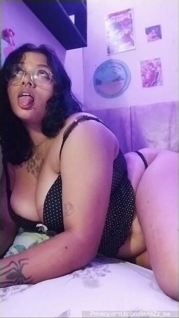 Full leaked Lilizz private onlyfans photo