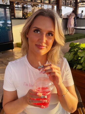 Full leaked Lillyskyx private onlyfans photo