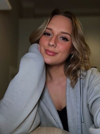 Full leaked Lillyskyx private onlyfans photo