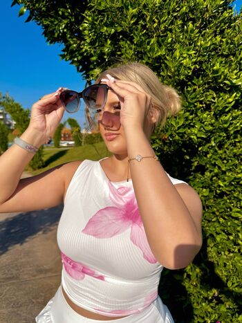 Full leaked Lillyskyx private onlyfans photo