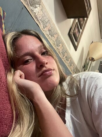 Full leaked Lillyylovely private onlyfans photo