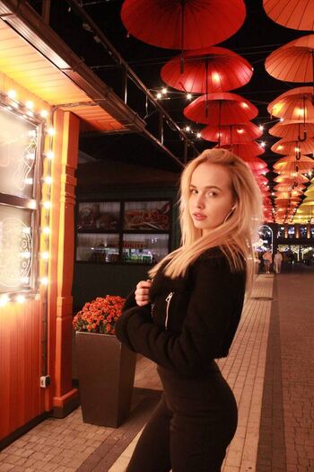 Full leaked Lilolendis private onlyfans photo