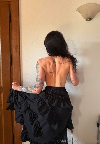 Full leaked Lilouveee private onlyfans photo