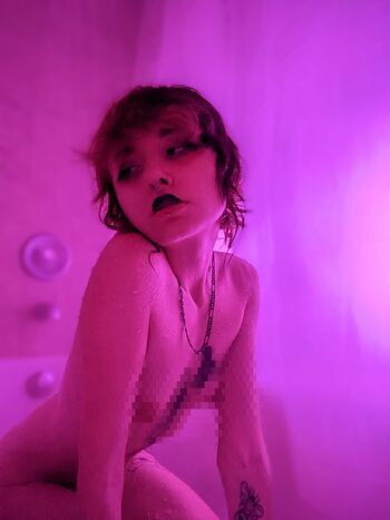 Full leaked Lilpeachyfox private onlyfans photo