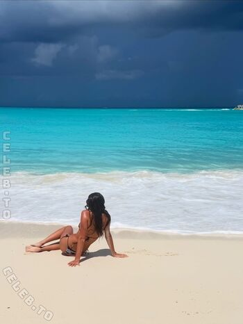 Full leaked Lily chee private onlyfans photo