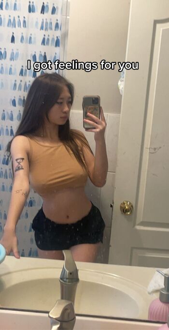Full leaked Lilyavrilj private onlyfans photo