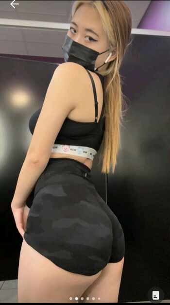 Full leaked Lilyavrilj private onlyfans photo