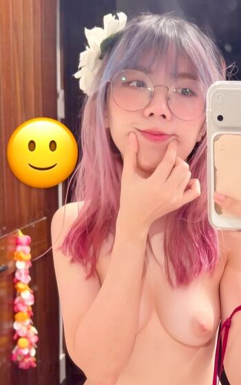 Full leaked Lilypichu private onlyfans photo
