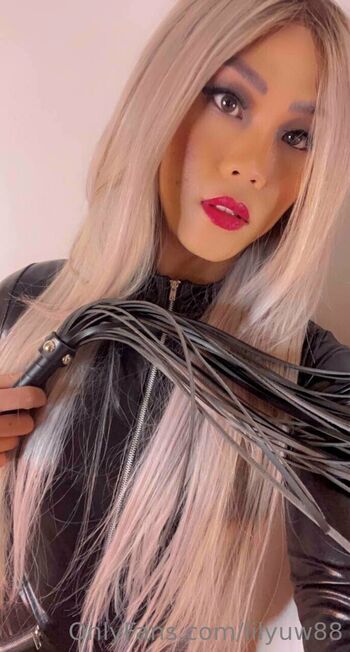 Full leaked Lilyuw page private onlyfans photo