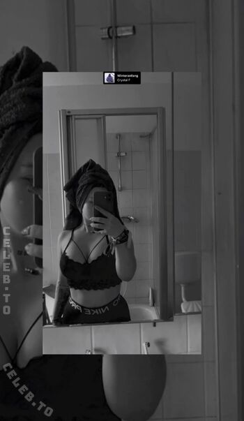 Full leaked Linaa wars private onlyfans photo