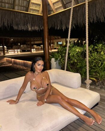 Full leaked Linalondonpriv private onlyfans photo