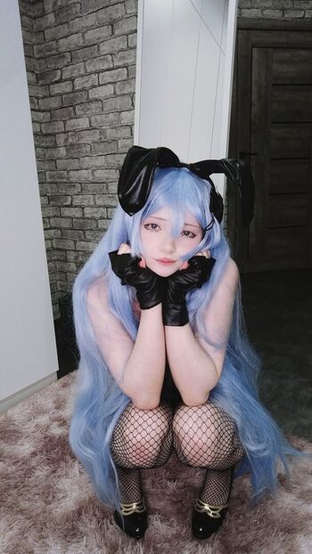 Full leaked Linaneyeon page private onlyfans photo