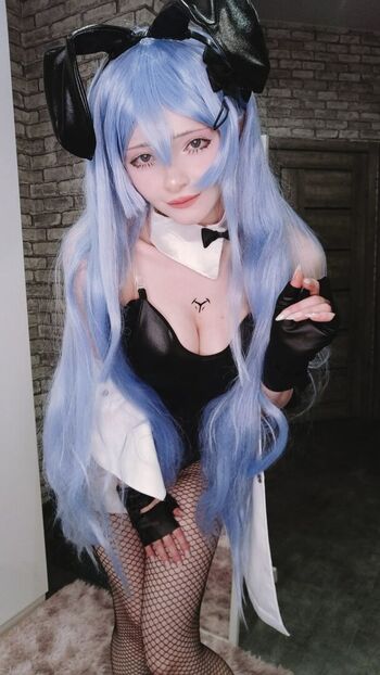 Full leaked Linaneyeon page private onlyfans photo