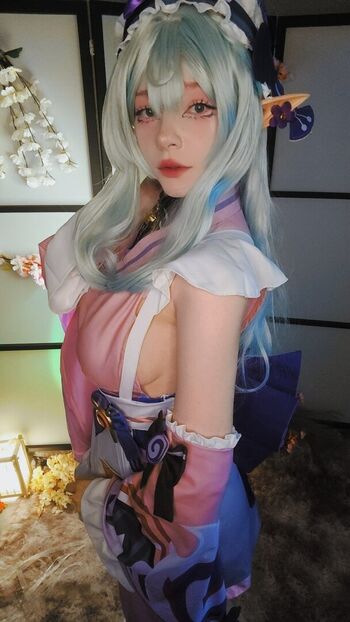 Full leaked Linaneyeon page private onlyfans photo