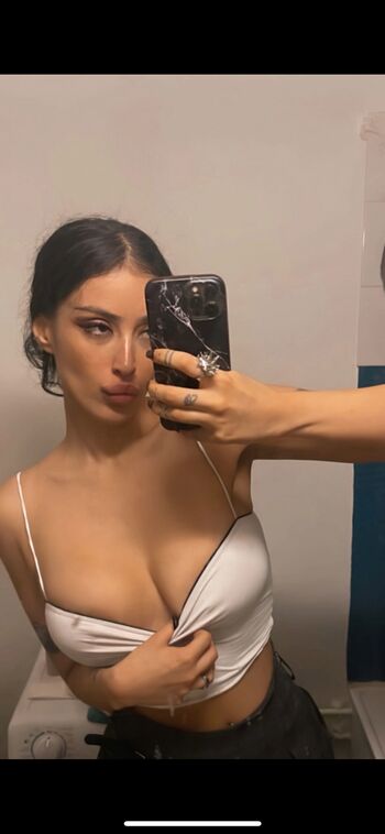 Full leaked Lindaamborisa private onlyfans photo