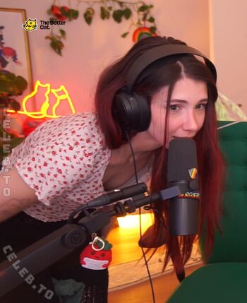 Full leaked Linderrrrrr private onlyfans photo