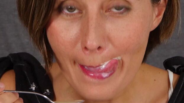 Full leaked Lindsey doe private onlyfans photo