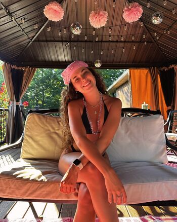 Full leaked Lindsey shields page private onlyfans photo