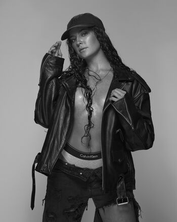 Full leaked Lindsey shields private onlyfans photo