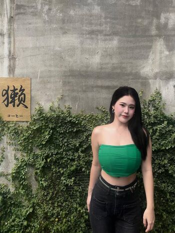 Full leaked Ling  ee page private onlyfans photo