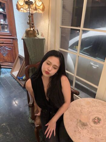 Full leaked Ling  ee page private onlyfans photo