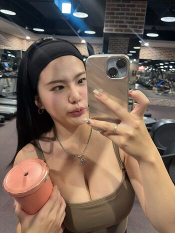 Full leaked Ling  ee page private onlyfans photo