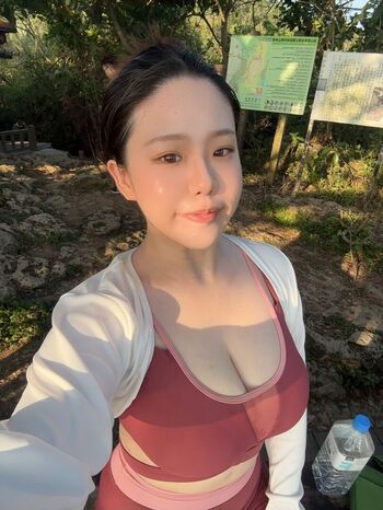 Full leaked Ling  ee page private onlyfans photo