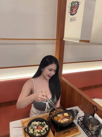 Full leaked Ling  ee private onlyfans photo