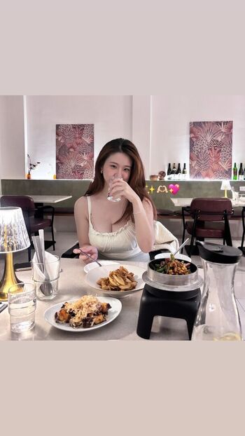 Full leaked Ling  ee private onlyfans photo