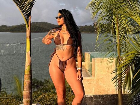 Full leaked Linhares private onlyfans photo