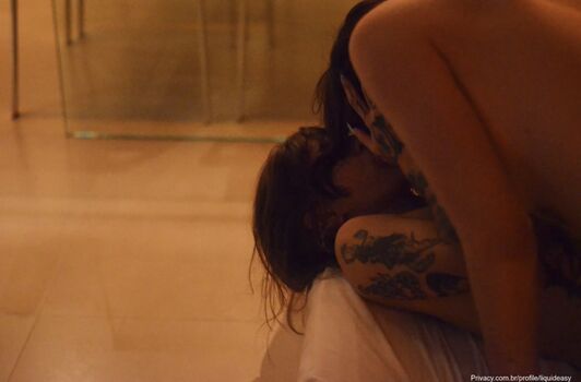 Full leaked Liquideasy private onlyfans photo