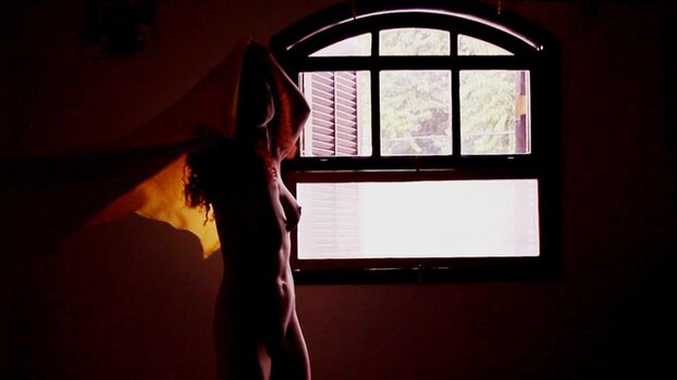 Full leaked Liriovalenteart private onlyfans photo