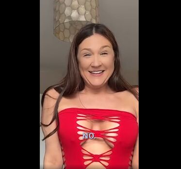 Full leaked Lisa dollan private onlyfans photo