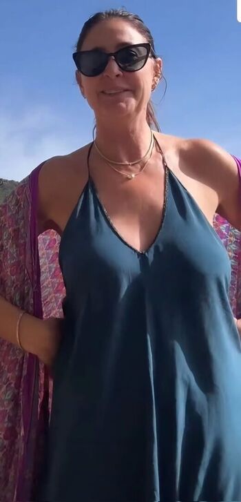 Lisa Snowdon