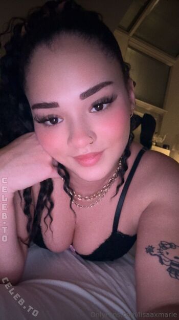 Full leaked Lisaaxmarie private onlyfans photo