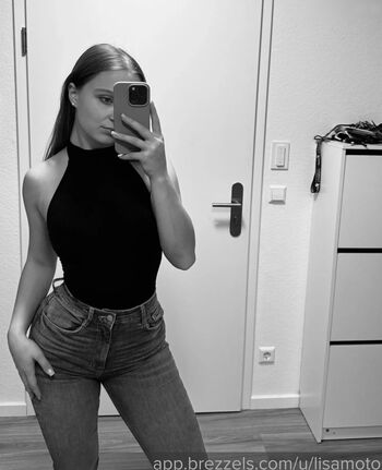 Full leaked Lisamoto private onlyfans photo