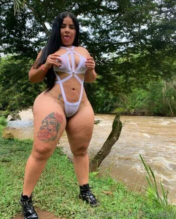 Full leaked Lisethcasas private onlyfans photo