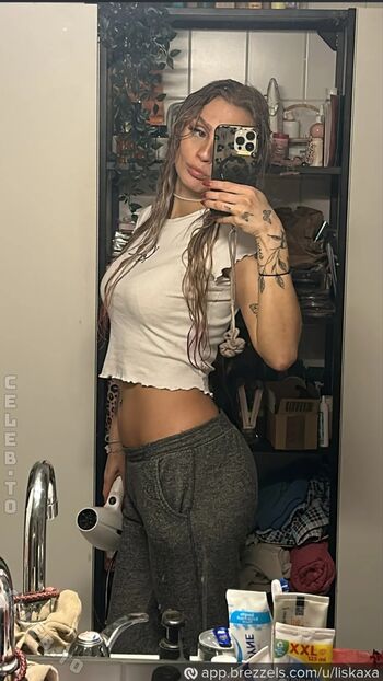 Full leaked Liskaxa private onlyfans photo