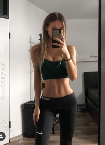 Full leaked Liss thl private onlyfans photo