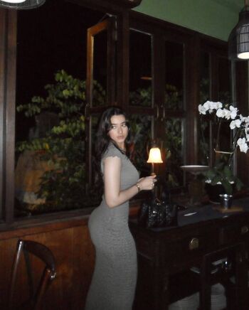 Full leaked Littlemisskhan private onlyfans photo