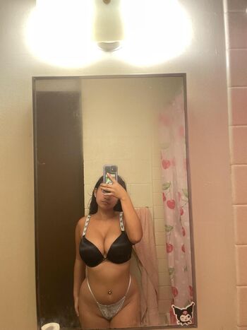 Full leaked Littlemissthicxy private onlyfans photo