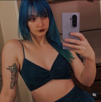 Full leaked Littlesiha private onlyfans photo