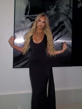 Full leaked Liv walker private onlyfans photo