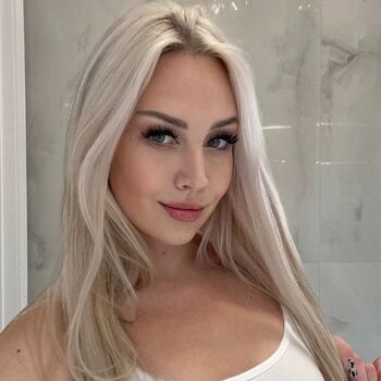 Full leaked Liyagren private onlyfans photo