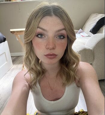 Full leaked Liz kelly private onlyfans photo